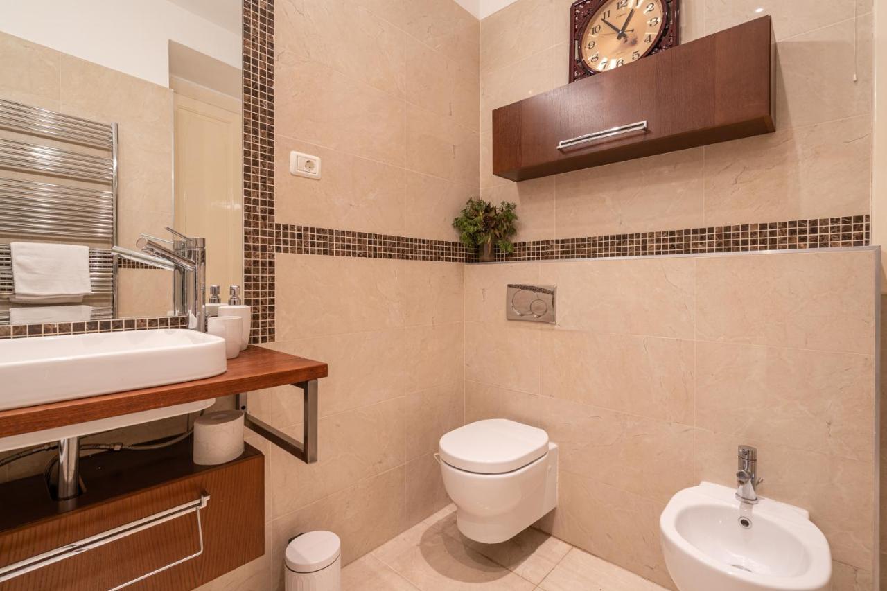 Breathless View Parliament 2 Luxury Suites With Terrace Free Parking Reservation Needed Budapest Exterior photo