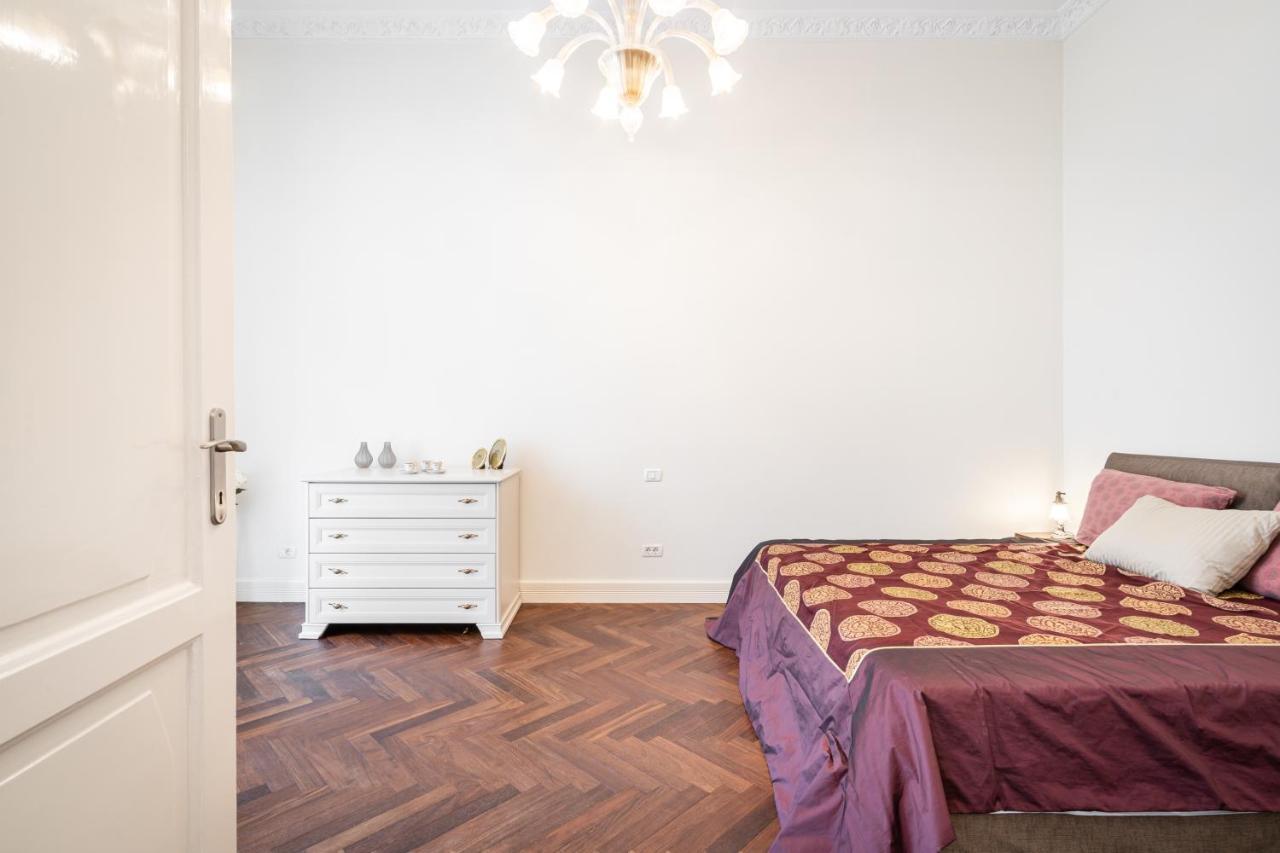 Breathless View Parliament 2 Luxury Suites With Terrace Free Parking Reservation Needed Budapest Exterior photo