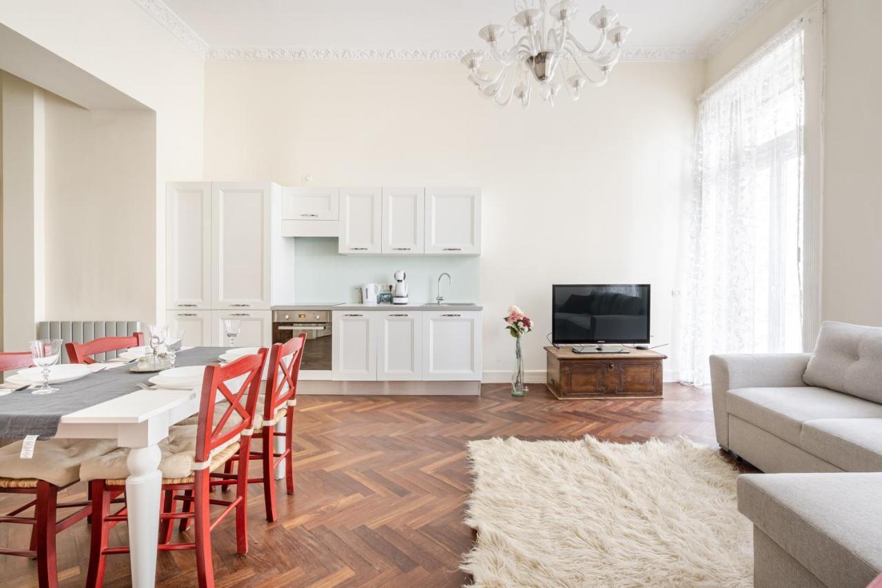 Breathless View Parliament 2 Luxury Suites With Terrace Free Parking Reservation Needed Budapest Exterior photo